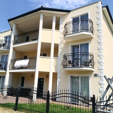 Villa Over Lake Mielno  Exterior foto